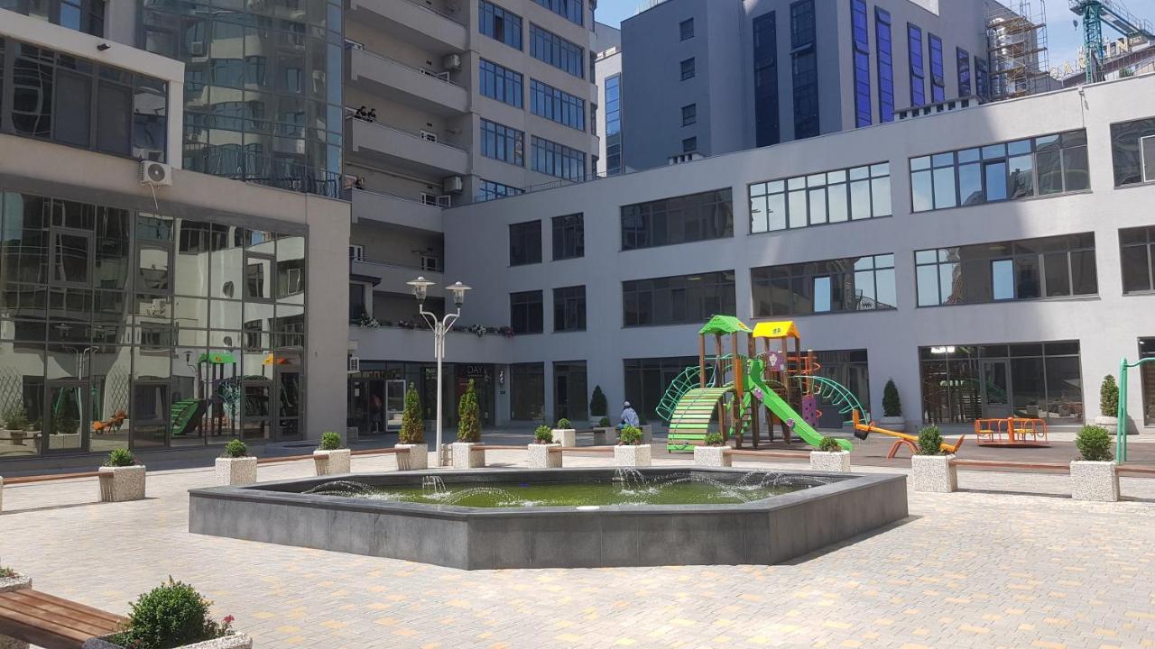 Arcadia- Gagarin Plaza 5/2 Apartment