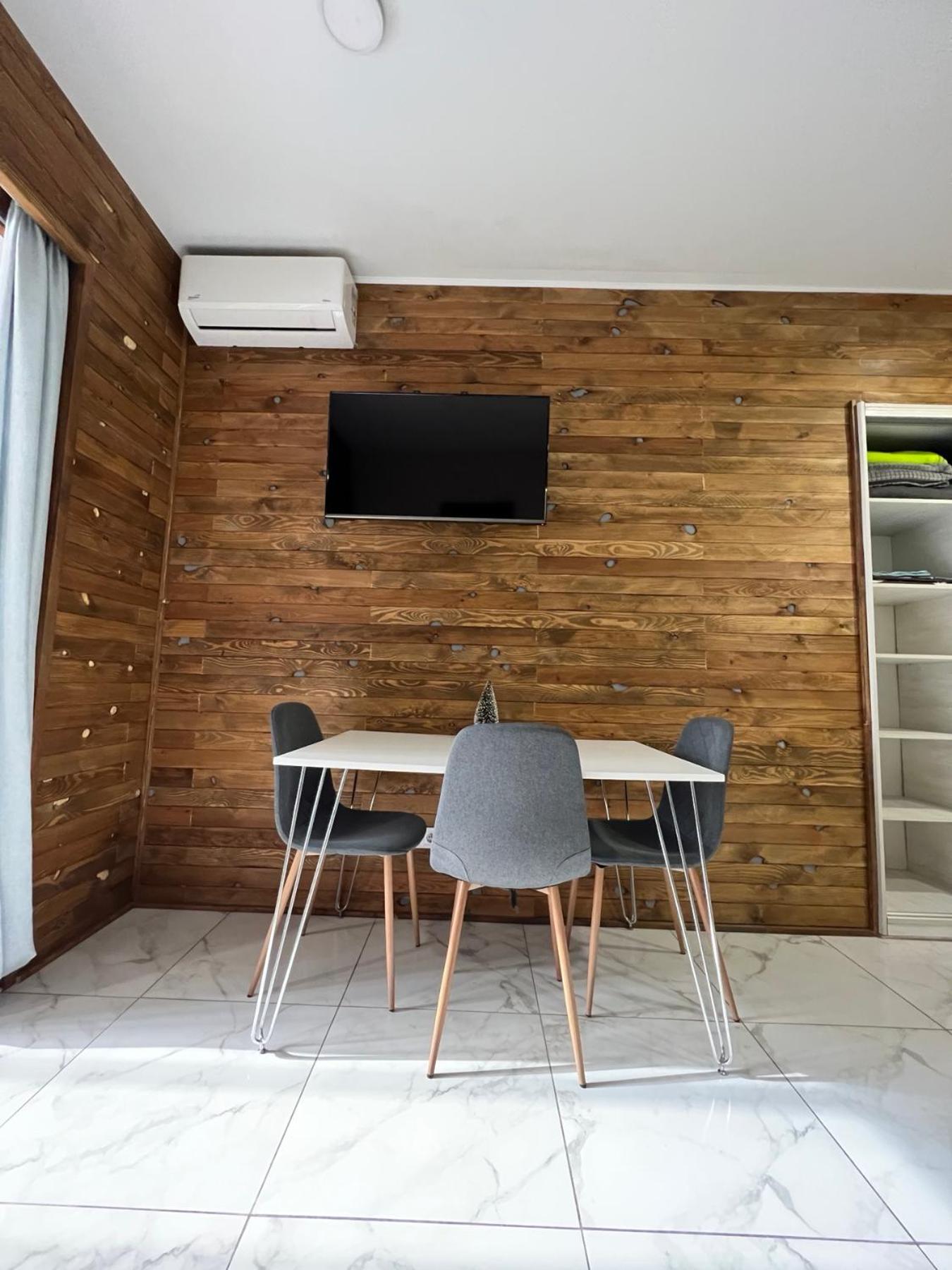Arcadia- Gagarin Plaza 5/2 Apartment