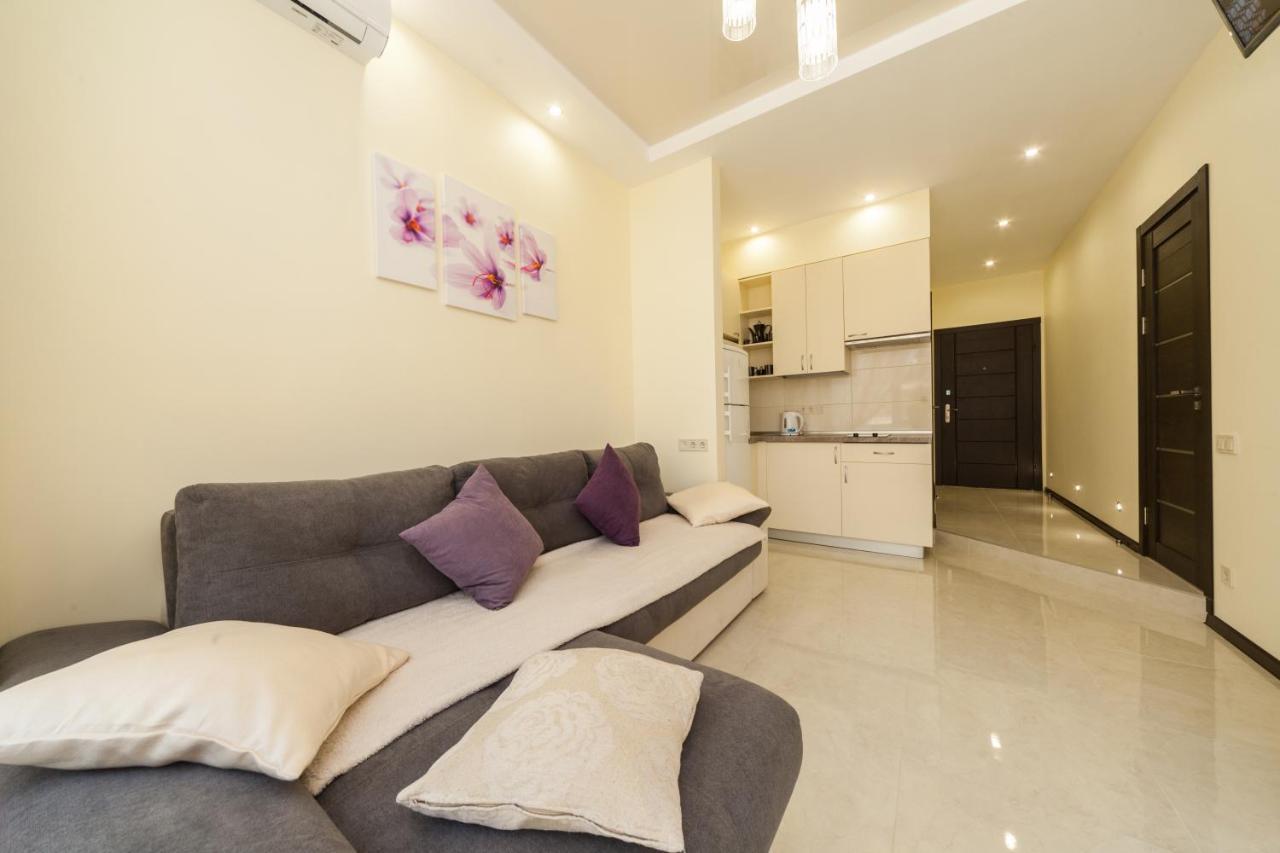 Apartment Arcadia- Gagarin Plaza 5/2